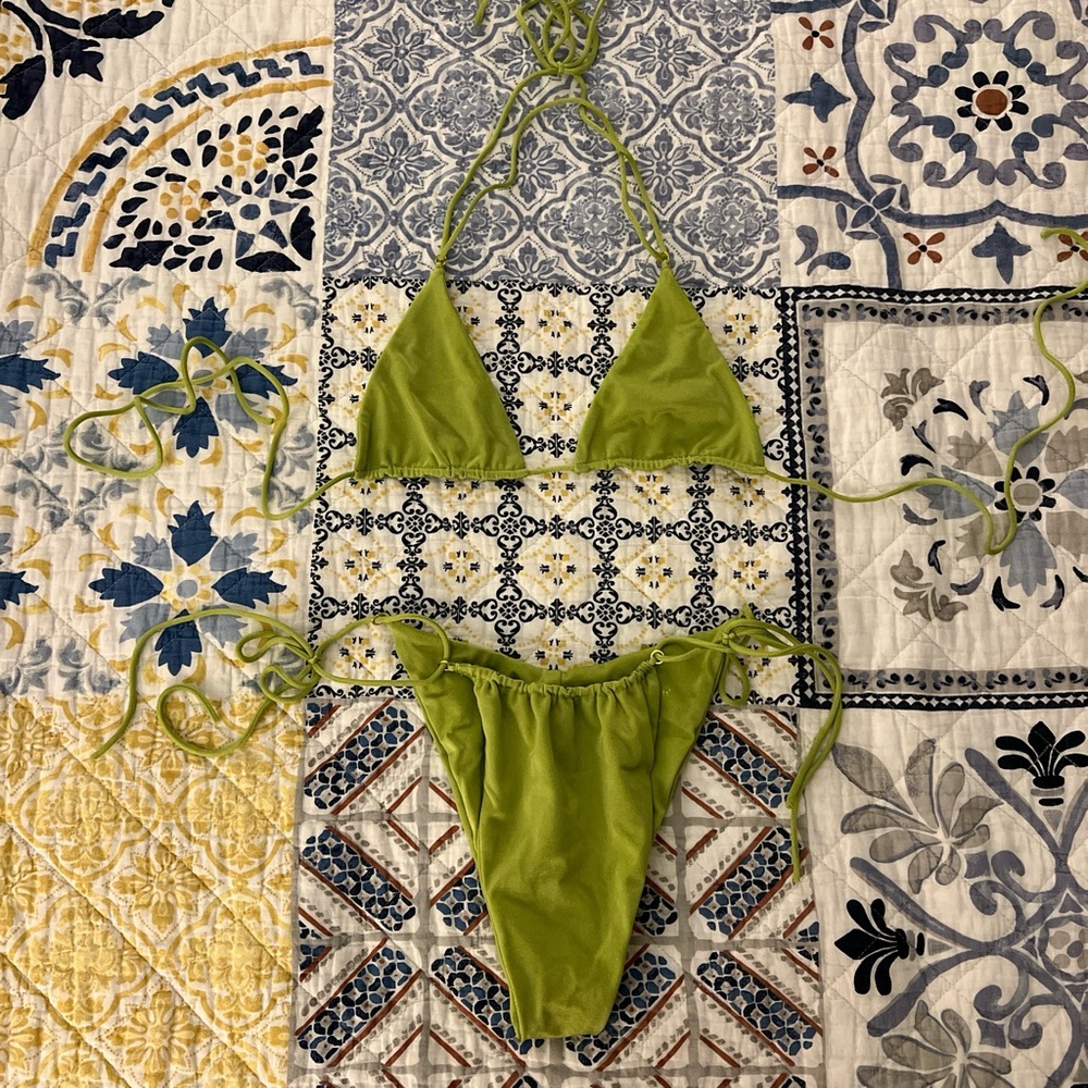 Sommer Swim Kaia Top and Milla Bottom (Lime Green)